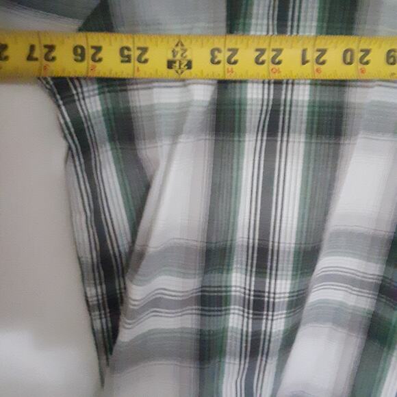 Columbia Short Sleeve Button Up Men's XXL Gray Green White Plaid Shirt Outdoors - Picture 6 of 7
